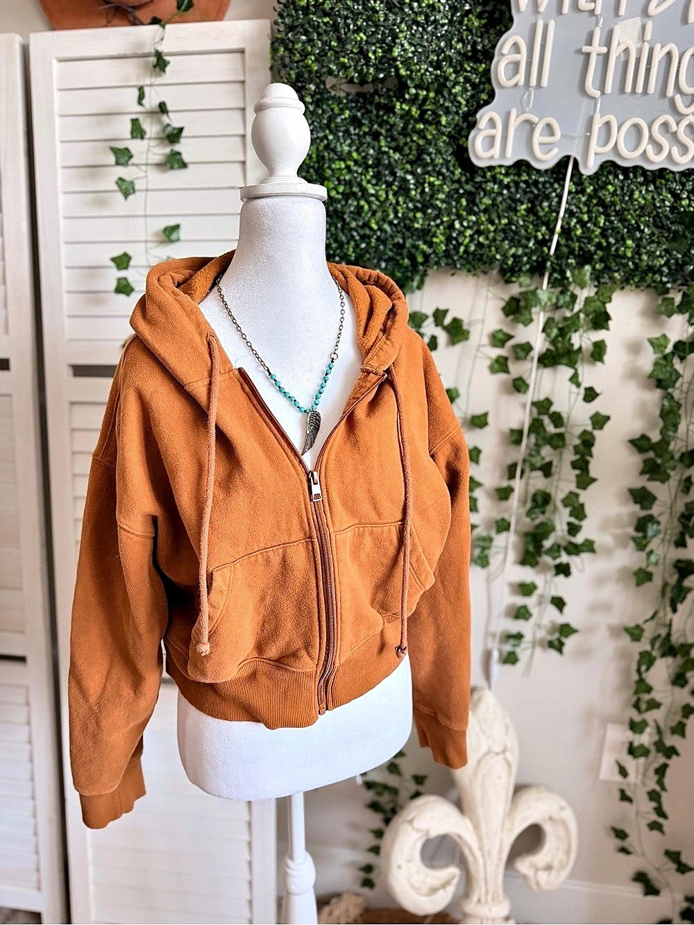 Fashion Nova Cropped Hooded Jacket in Brown Size Medium